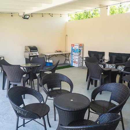 Pavia'S Centerpoint Oasis Apartment Oranjestad Ngoại thất bức ảnh