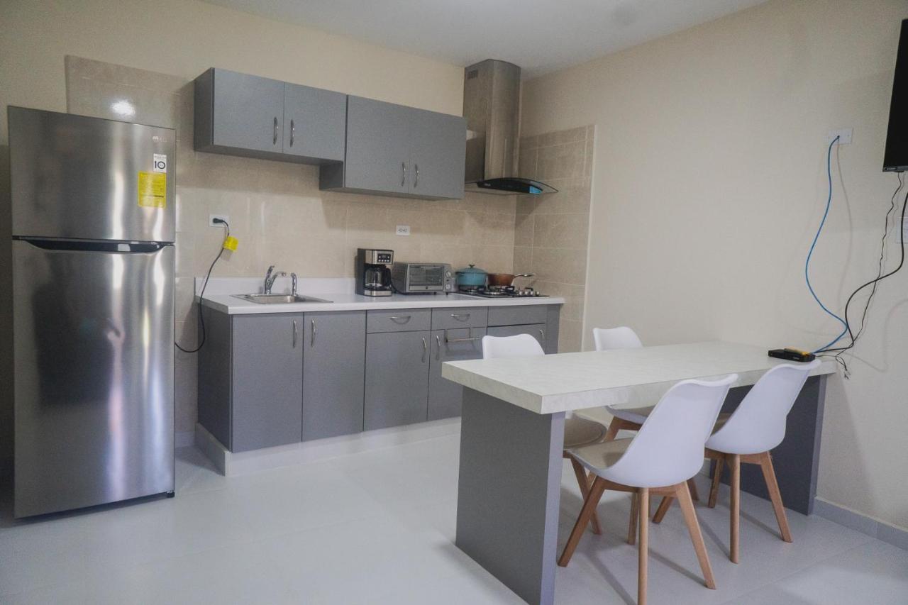 Pavia'S Centerpoint Oasis Apartment Oranjestad Ngoại thất bức ảnh