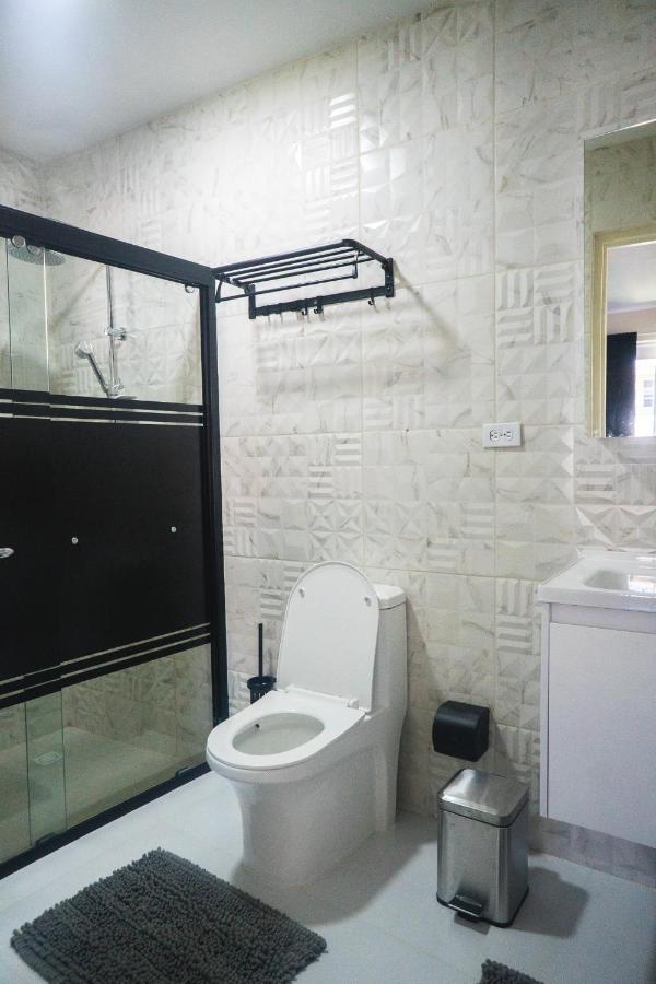 Pavia'S Centerpoint Oasis Apartment Oranjestad Ngoại thất bức ảnh