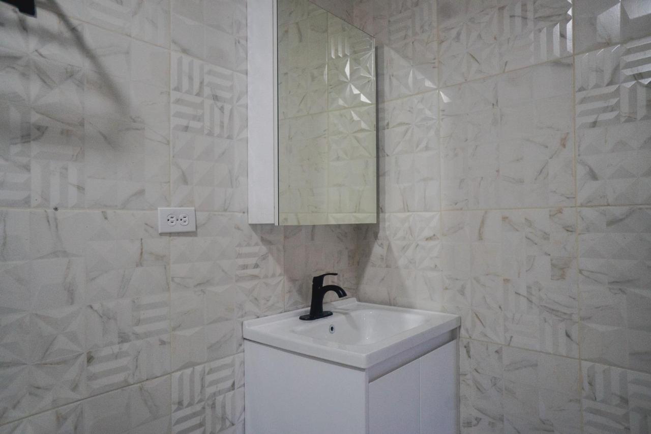 Pavia'S Centerpoint Oasis Apartment Oranjestad Ngoại thất bức ảnh